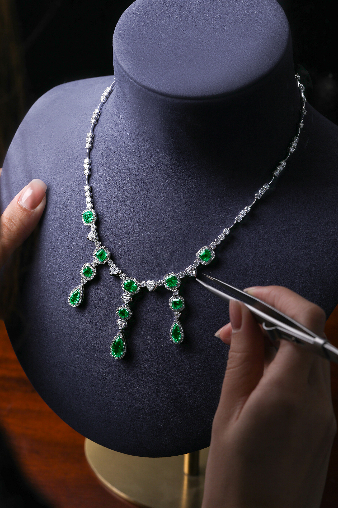 珠寶靜物產(chǎn)品拍攝 捕捉璀璨飾品的藝術(shù)與細節(jié)