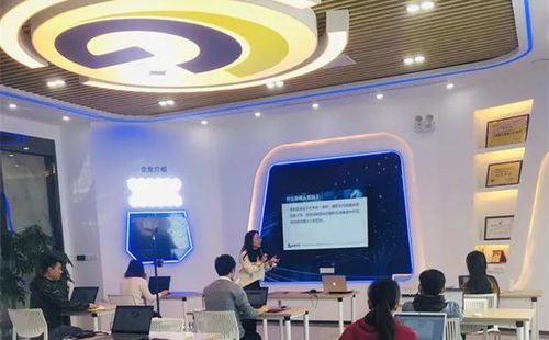 還原課堂 精準(zhǔn)研發(fā) 格萊科技研發(fā)中心年度教師評(píng)級(jí)評(píng)定與技術(shù)開(kāi)發(fā)運(yùn)營(yíng)探索